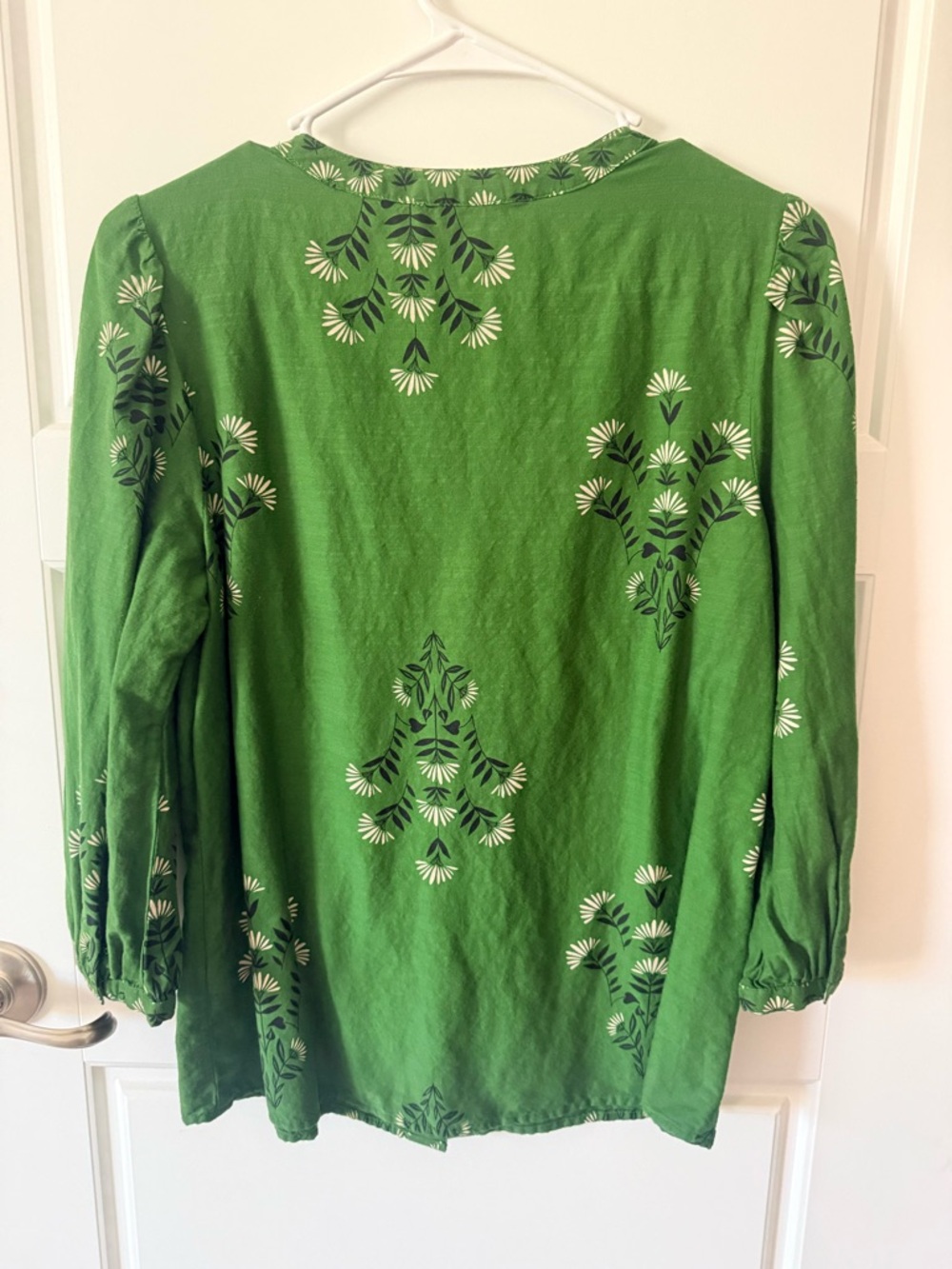 Knox Rose Green Embroidered Button-Front Floral Blouse - Picture 3 of 3
